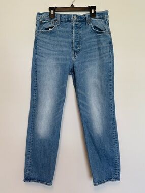 Gap Light Wash Stretch Denim Jeans - Size 12/31 - Classic Fit